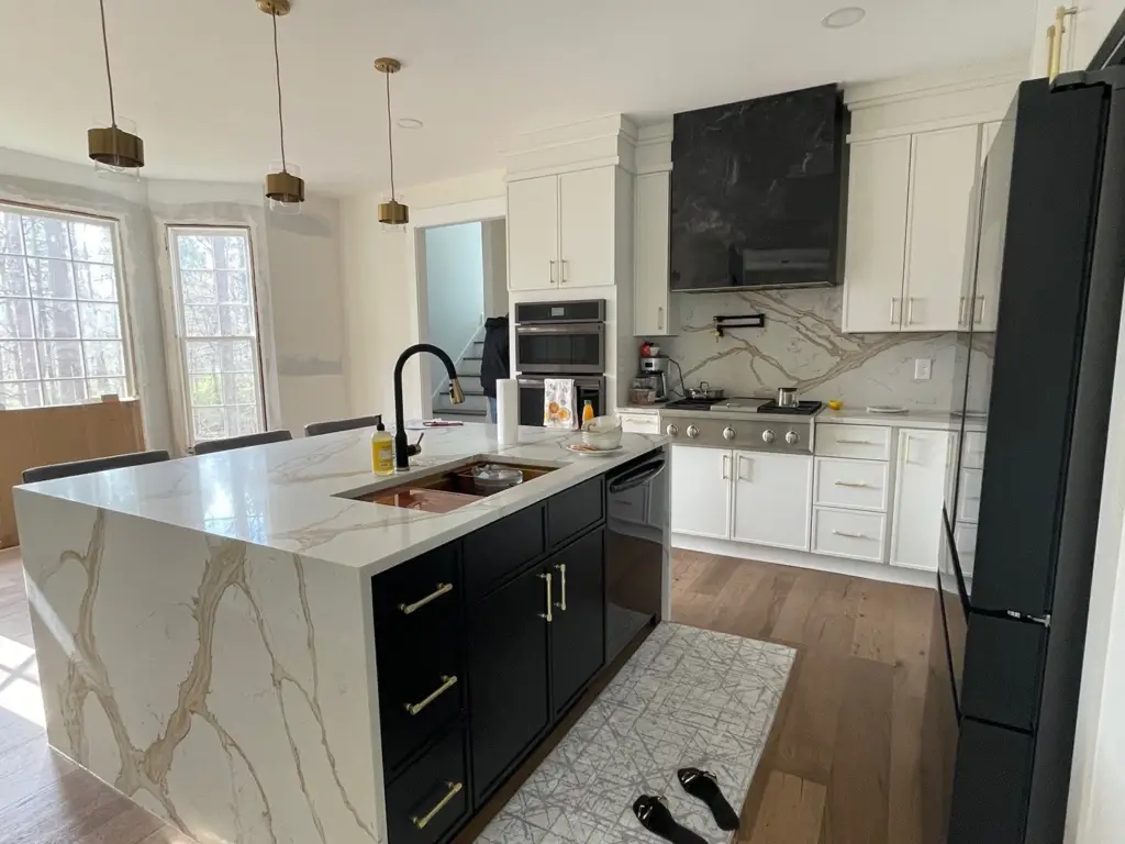 Kitchen. AFP kitchen cabinets & granite. Ft. Pierce, FL.